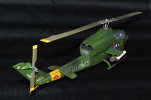 Fujimi AH-1J.JPG